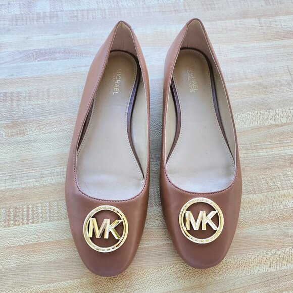 Michael Kors Logo Flats - Size 7.5 M - Brown - Never Worn - Picture 1 of 5